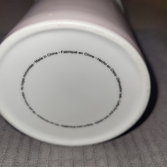 "I wake up for makeup" coffee cup - Picture 5 of 5